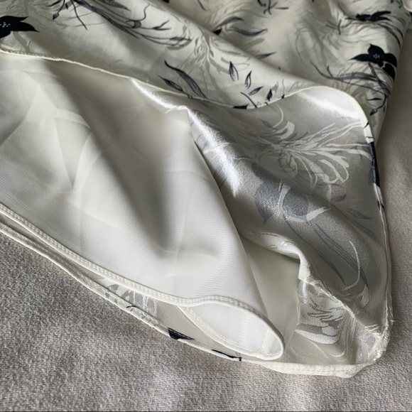 Alice + Olivia Bess Floral Ruffle Slip Dress - Picture 7 of 16